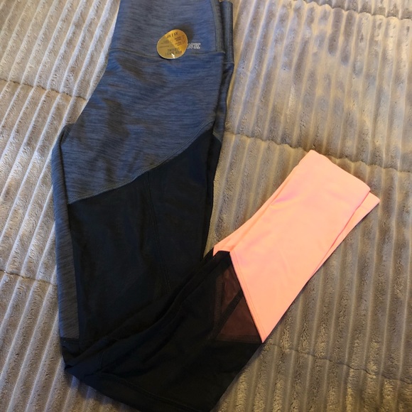 PINK Victoria's Secret Pants - Pink Victoria secret legging